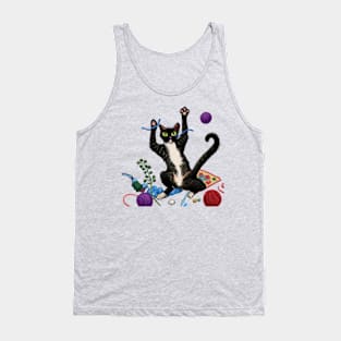 Funny cat with wool. Knitting cat Tank Top